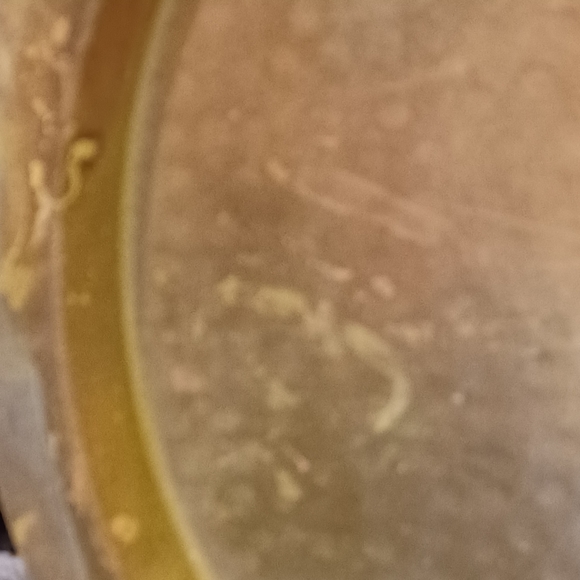 Hand hammered antique brass serving tray with riveted handles - Picture 5 of 5